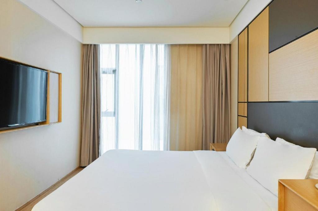 Ji Hotel Shanghai Hongqiao Yan'An XI Road Eksteriør billede