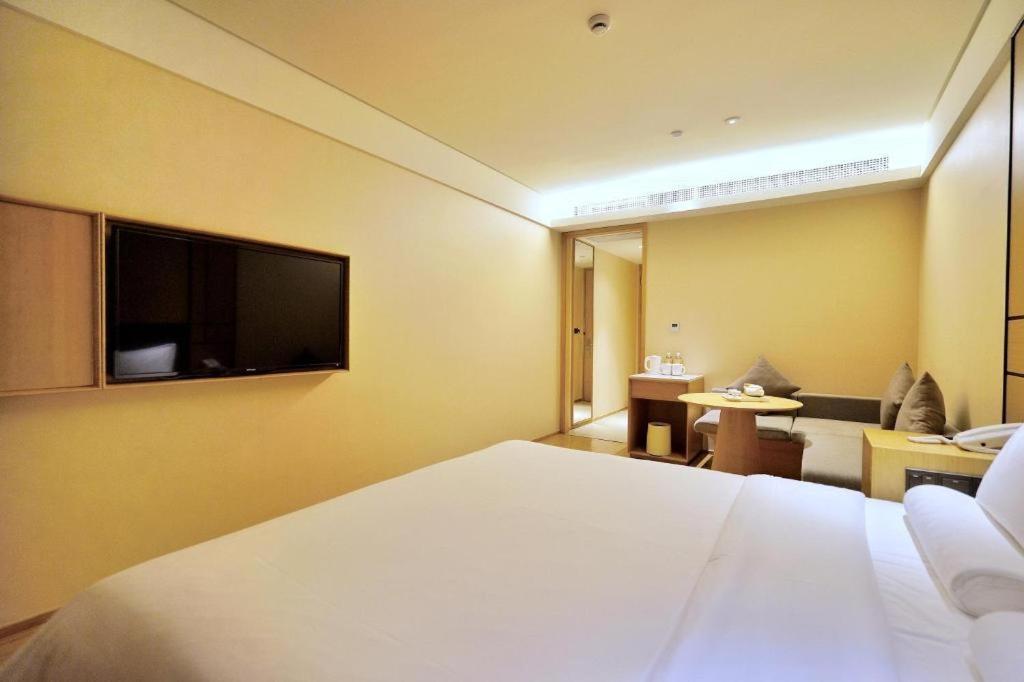 Ji Hotel Shanghai Hongqiao Yan'An XI Road Eksteriør billede