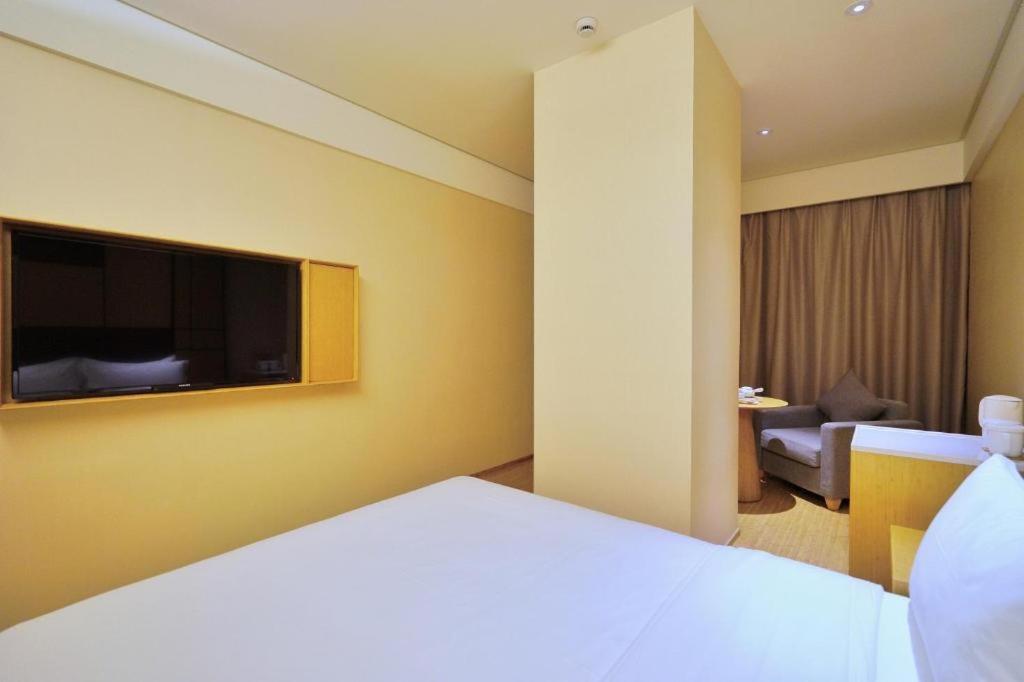 Ji Hotel Shanghai Hongqiao Yan'An XI Road Eksteriør billede