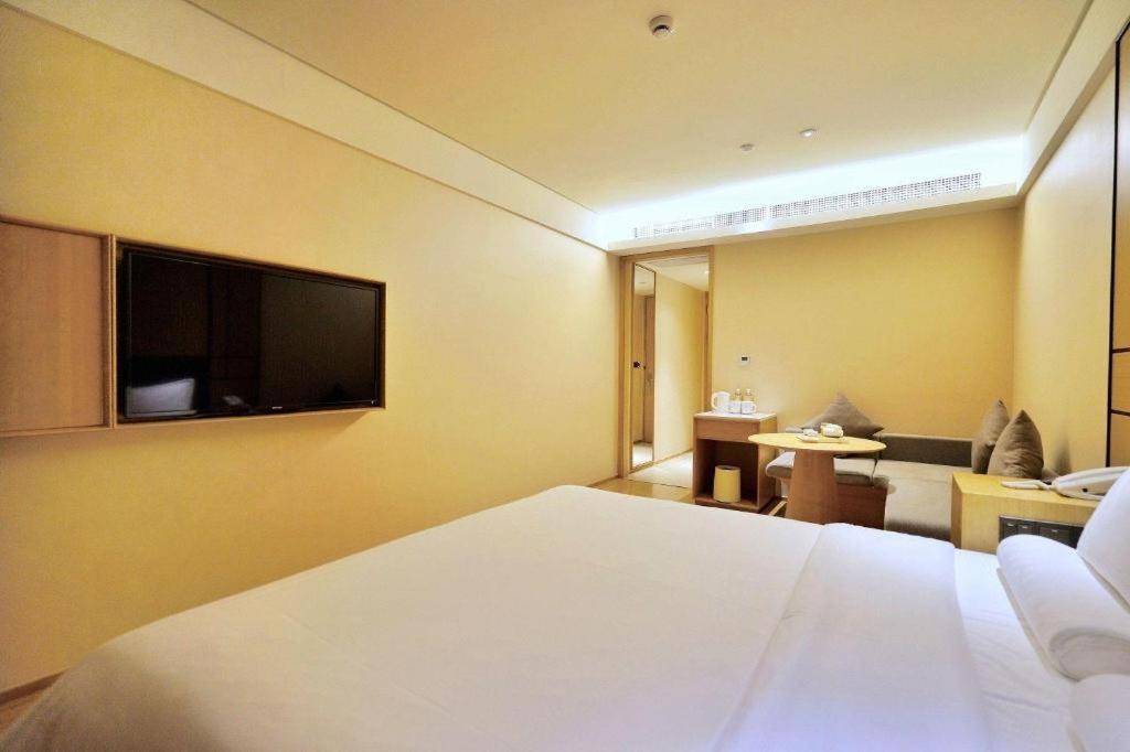 Ji Hotel Shanghai Hongqiao Yan'An XI Road Eksteriør billede
